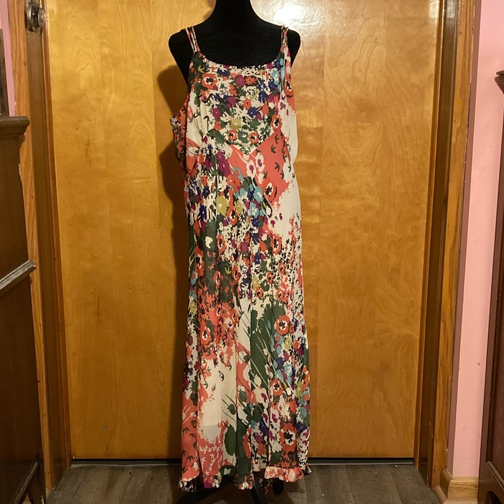 The Pyramid Collection Large Green and Orange Spaghetti Strap Sundress